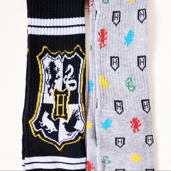 WB Harry Potter Hogwarts Socks 2 Pairs Gryffindor - Picture 4 of 7
